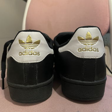 Adidas Superstar Sneakers