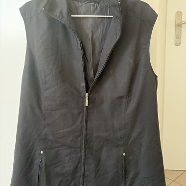 Black Vest with Zipper