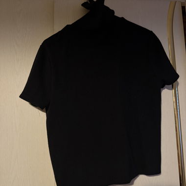 Haut simple noir