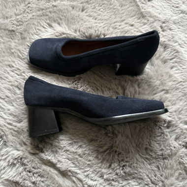 Holly Wood Navy Suede Block-Heel Pumps