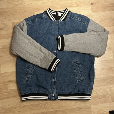 Denim jacket, 80s style