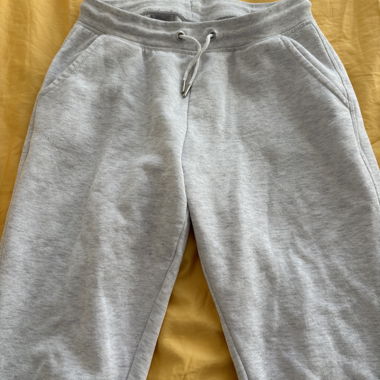 Graue Jogginghose Gr. S