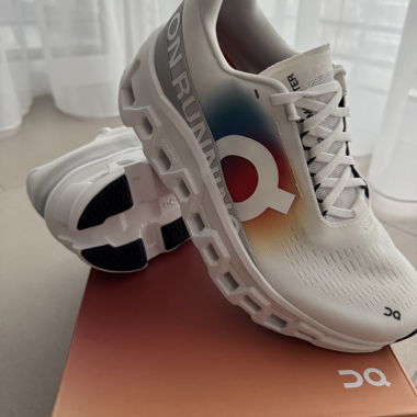On Cloudmonster 2 CH Olympic Damen