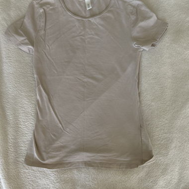 T-shirt beige