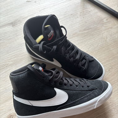 Nike Blazer Mid