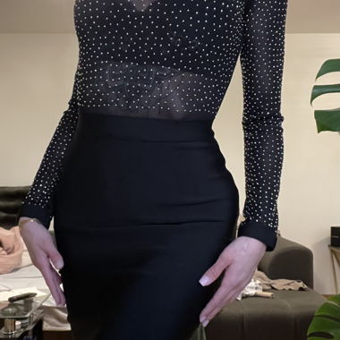 Schwarzes Pailettenkleid von Guess