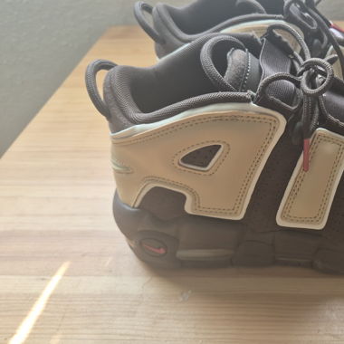 Nike Uptempo