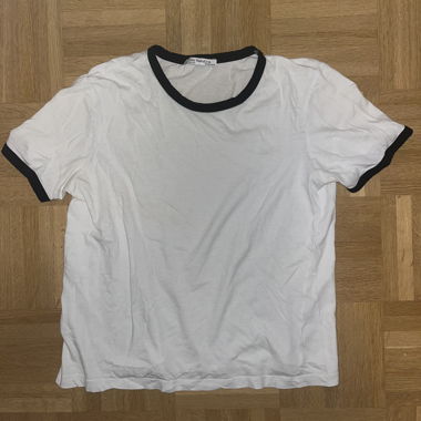 Zara T-Shirt mit Kontrastsaum