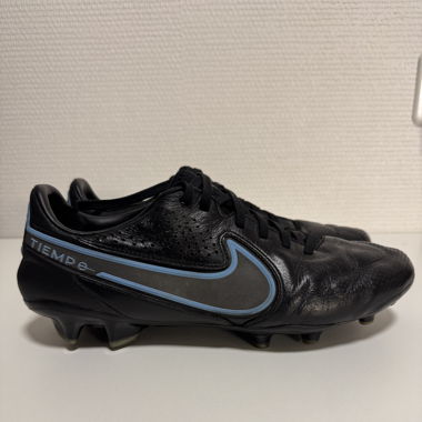 Chaussures de foot Nike taille 41