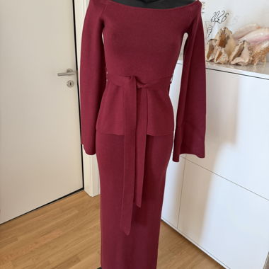 Burgundy off-shoulder knit dress