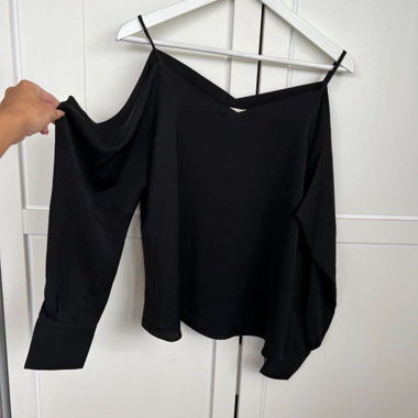 Off-shoulder H&M top, Size 34 / rather large