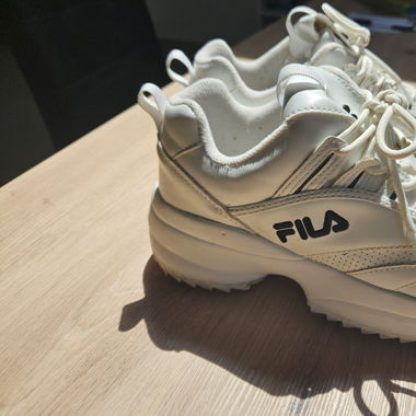 Sneaker