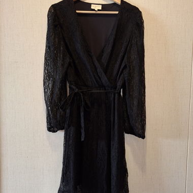 Abito in pizzo emgrace nero