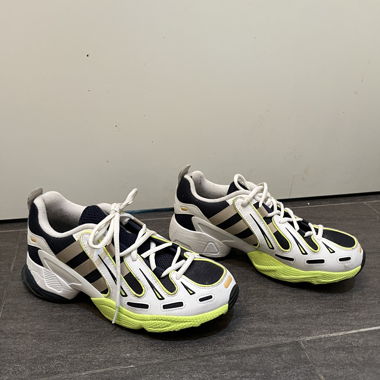 Adidas Sneaker, New Balance/ Asics style