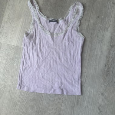 Brandy Melville lila Lace Top