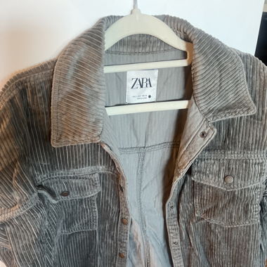 Zara Jacke