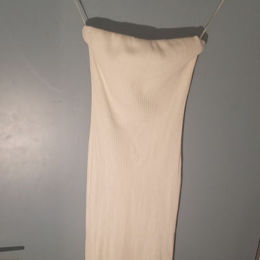 Long etui Kleid bershka