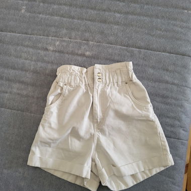 Short blanc taille haute