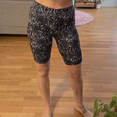 pantaloncini sportivi corti