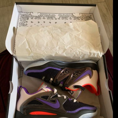 Nike KD15 - Basketballschuhe Gr. 42.5(EU) / 9 (US)
