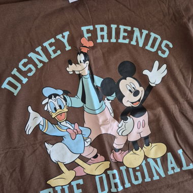 T-shirt Disney