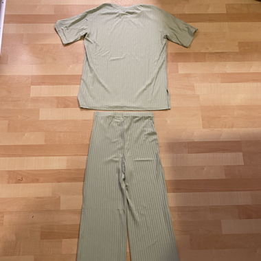 Zweiteiliges Lounges-Set