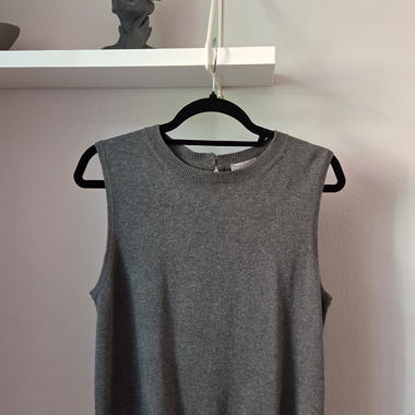 Top in maglia minimalista con cashmere