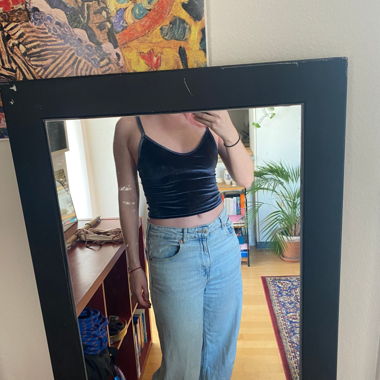cute velvet blue top 