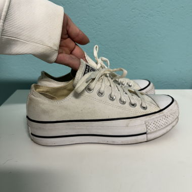 Weiße Converse Platform-Sneaker