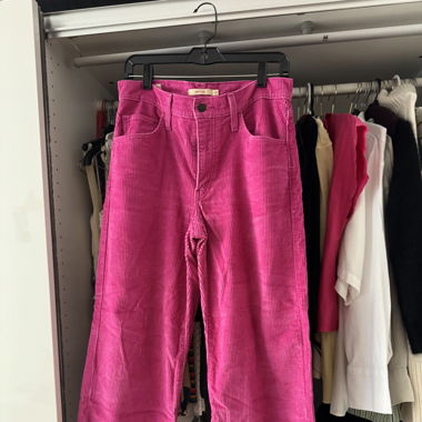 Pantalon en velours côtelé rose