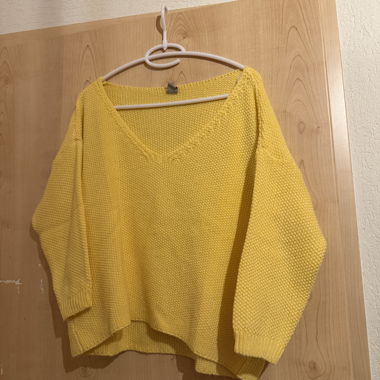 Maglione oversize in maglia gialla