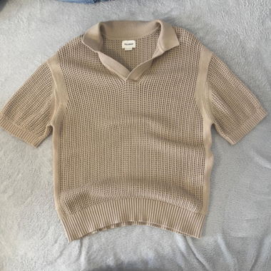 Maglione beige a maniche corte