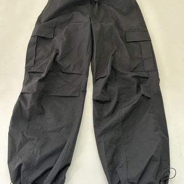Schwarze Cargo-Hose