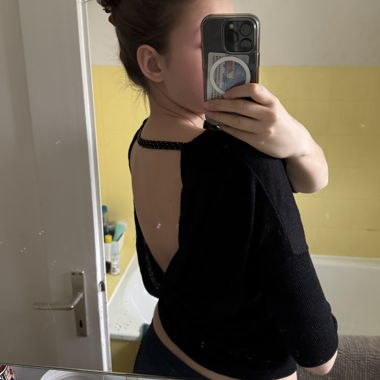 Black backless top