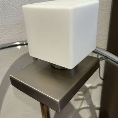 dimmbare Nachttischlampe (2x vorhanden)