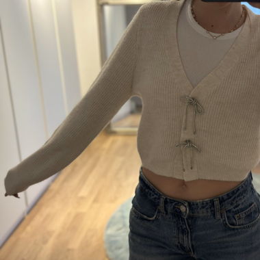 Strickjacke mit Schleifen
