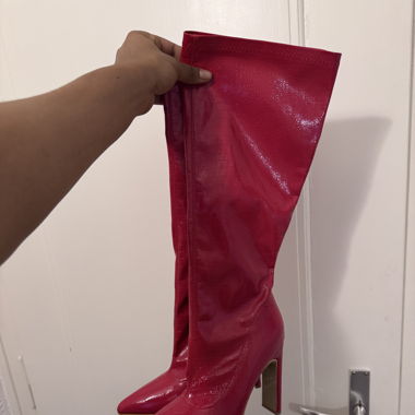 Shoe worn only once size 39