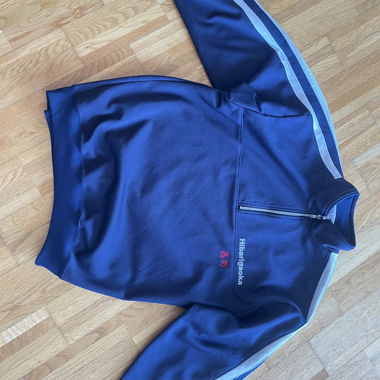 Blauer Half-Zip Trainingspulli "Hibarigaoka"