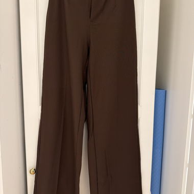 Pantalon brun à jambe ample