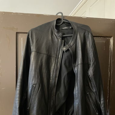 Black leather jacket 