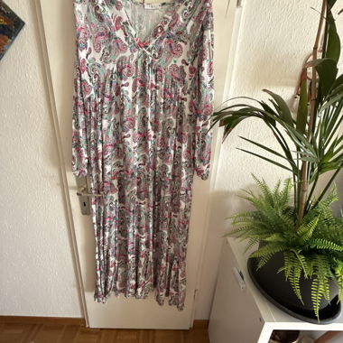 Langes Kleid