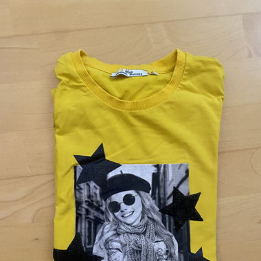 Gelbes Langarmshirt 