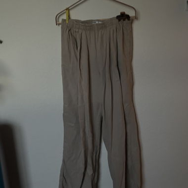 Baggy beige pants bershka 