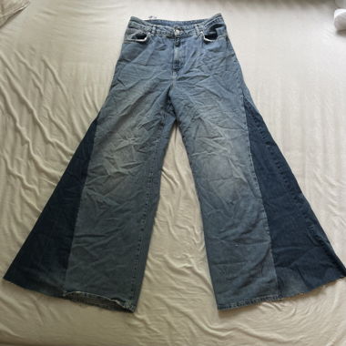 Flared Jeans