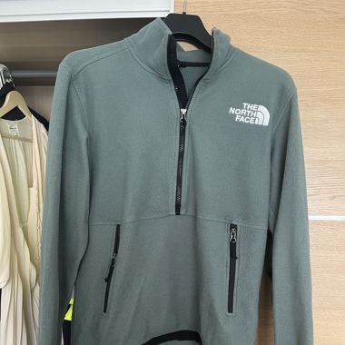 Pull the north face 