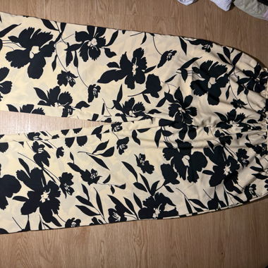 Pantalon amples à fleurs 