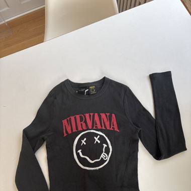 Top BERSHKA