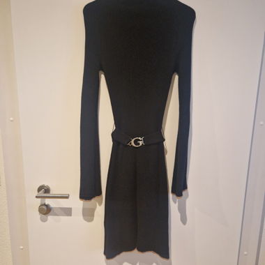 Abito in maglia elegante di Guess