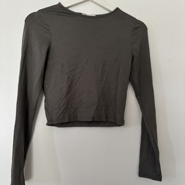 Langarm-Crop-Top grau