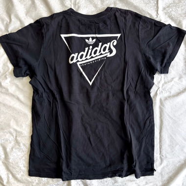 T-shirt Adidas Skateboarding baggy con stampa grafica 2015